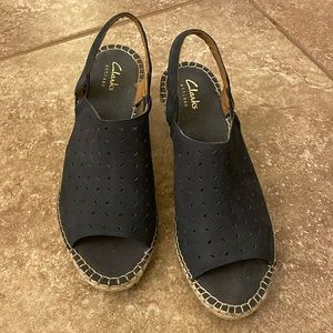 Clarks Artisan Shoes New